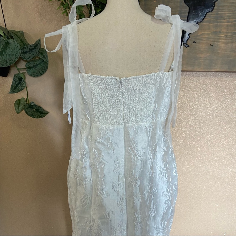 NWOT Lulus Gorgeous Persona White Satin Jacquard Tie-Strap Midi Dress - Picture 4 of 9